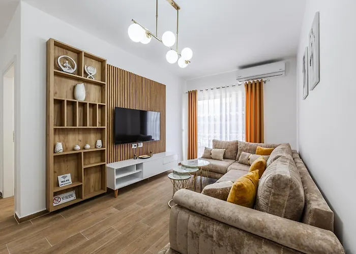 Blu Wave * Golem (Tirana)