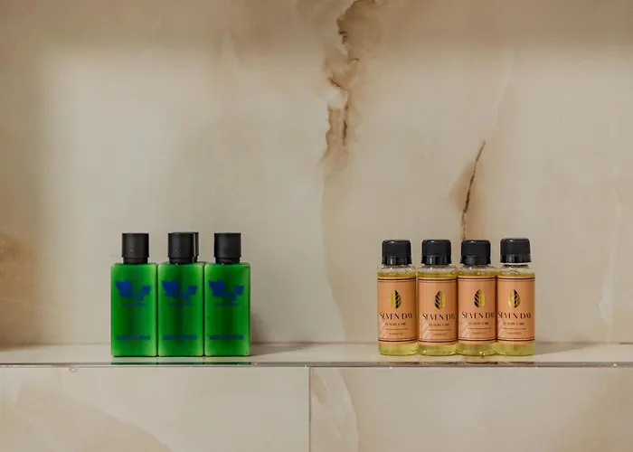 Blu Wave Golem (Tirana)